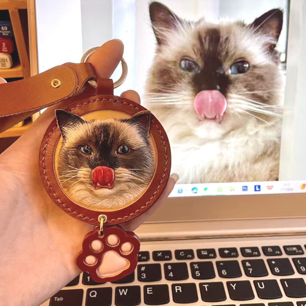 Handcrafted Leather Pet Portrait Keychain