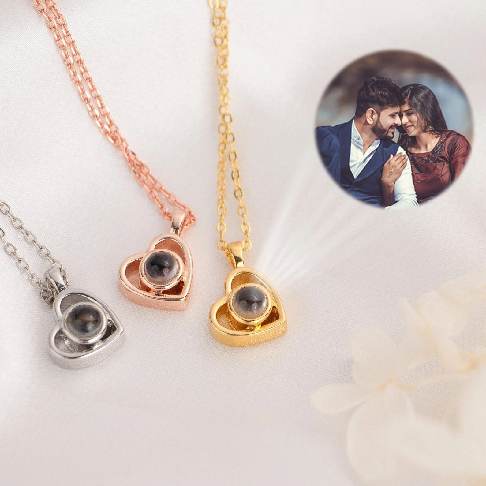 Customized Pet Projection Photo Heart-Shaped Necklace