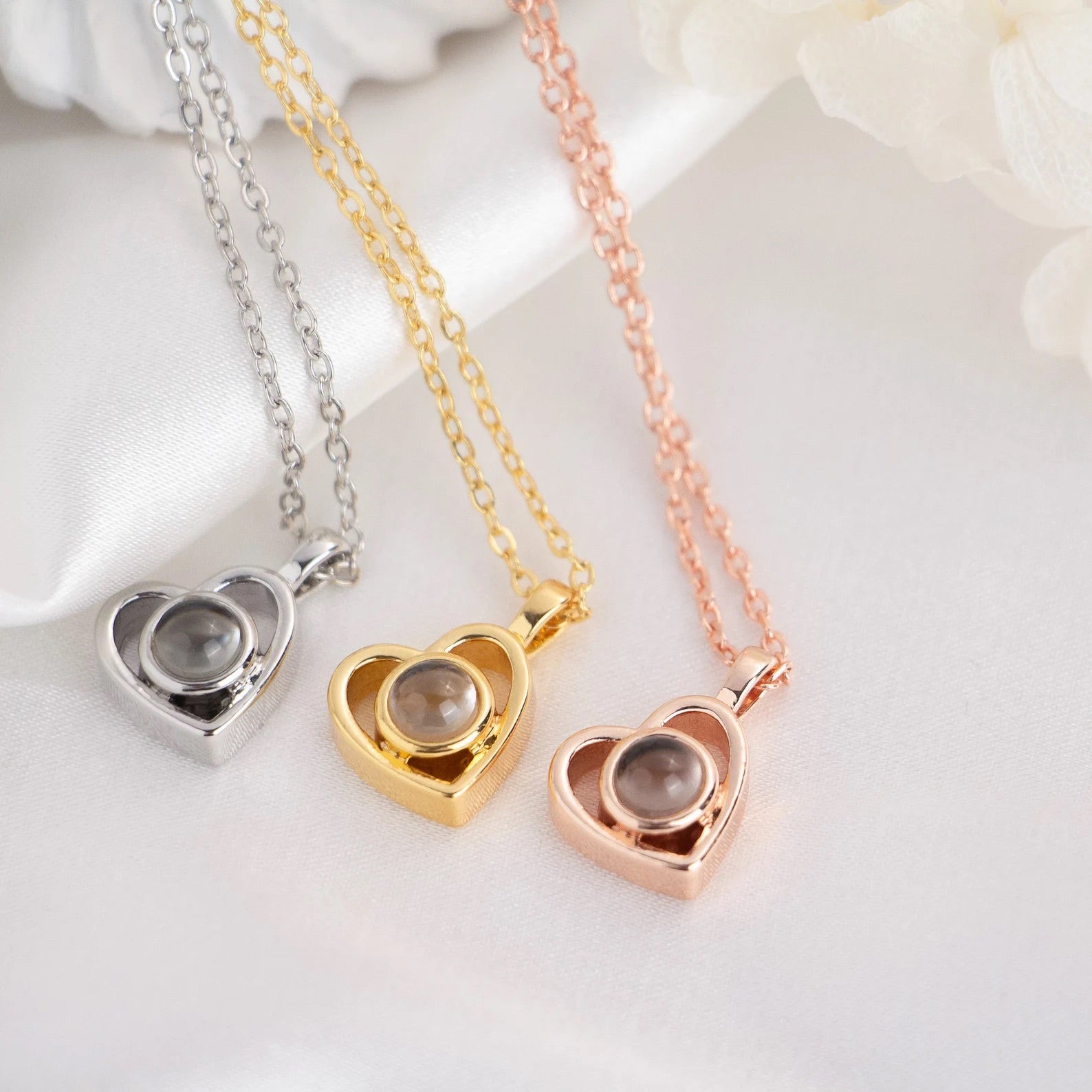 Customized Pet Projection Photo Heart-Shaped Necklace
